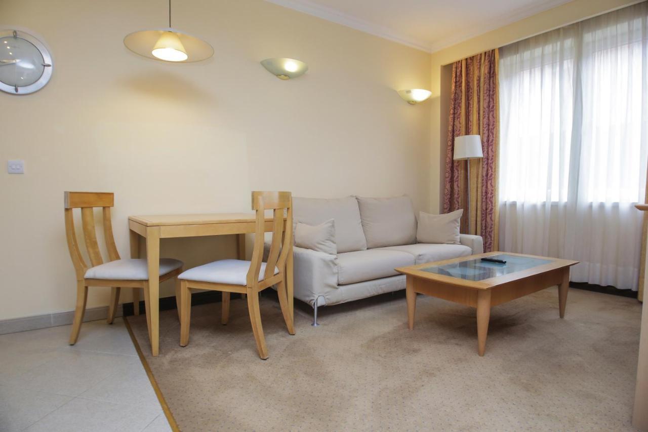 Chagala Atyrau Hotel Eksteriør bilde