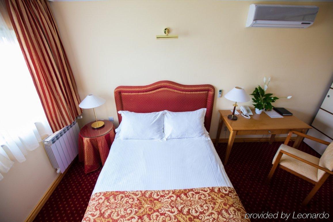 Chagala Atyrau Hotel Eksteriør bilde